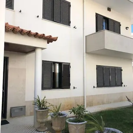Holiday home Casa Sol A Dois Passos Do Mar Amorosa