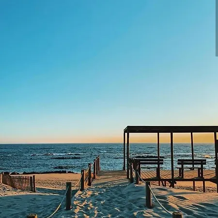 Casa Sol A Dois Passos Do Mar Holiday home Amorosa